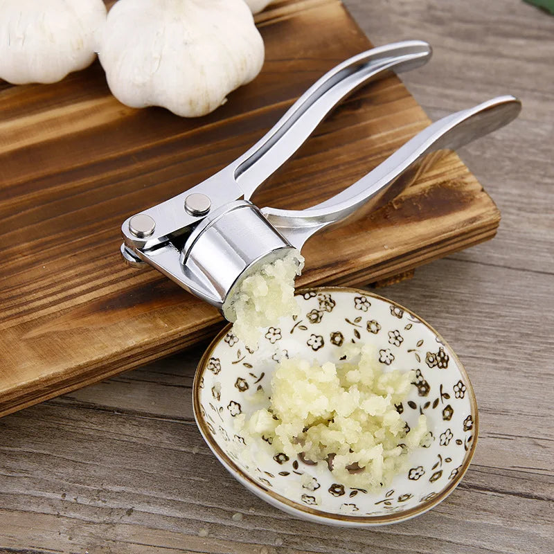 Garlic Press Crusher Manual Process